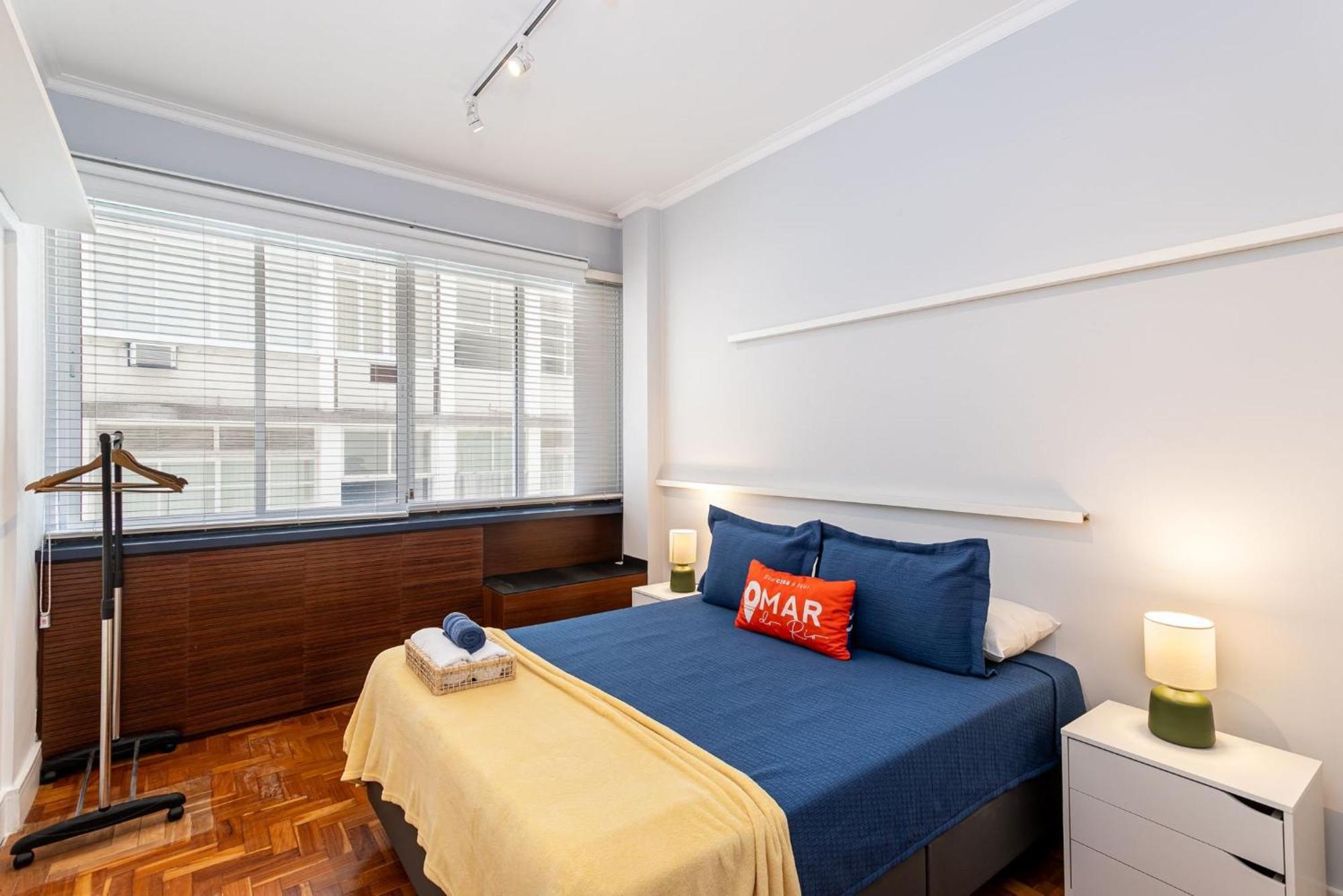 Moderno Em Copacabana | Gb 112/304 Apartamento