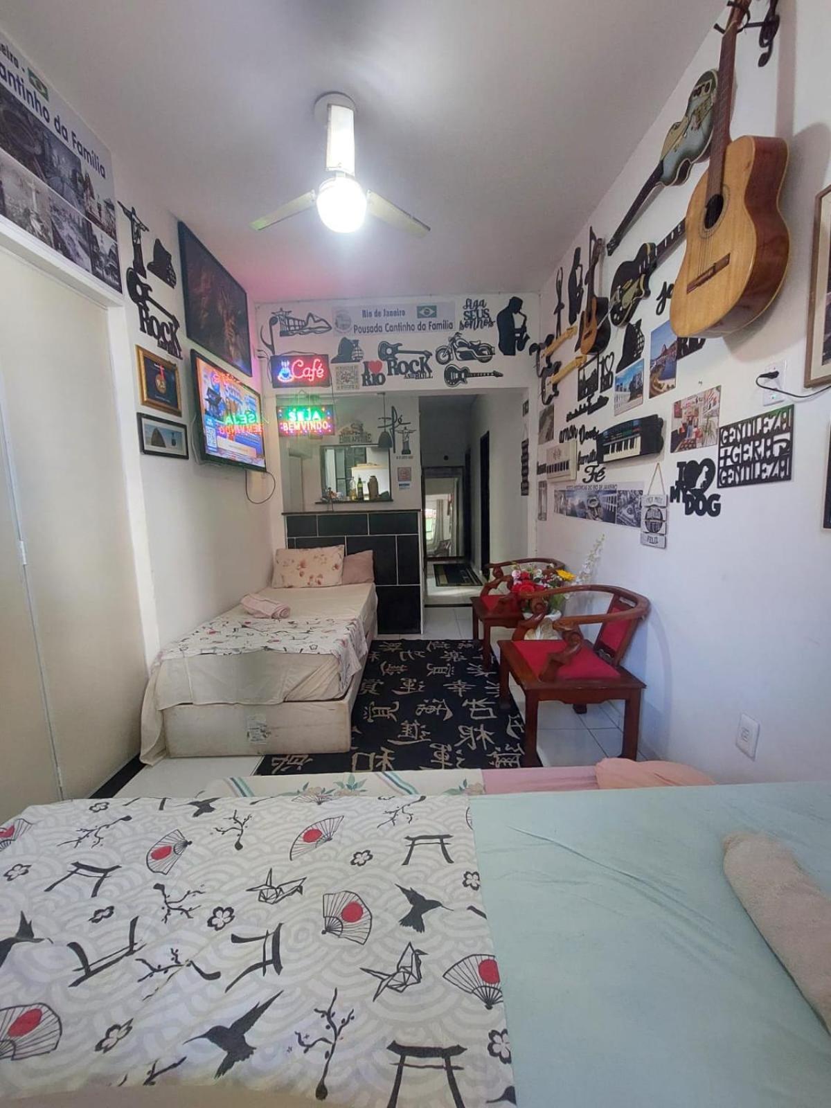 Guest house Cantinho Da Familia 2*