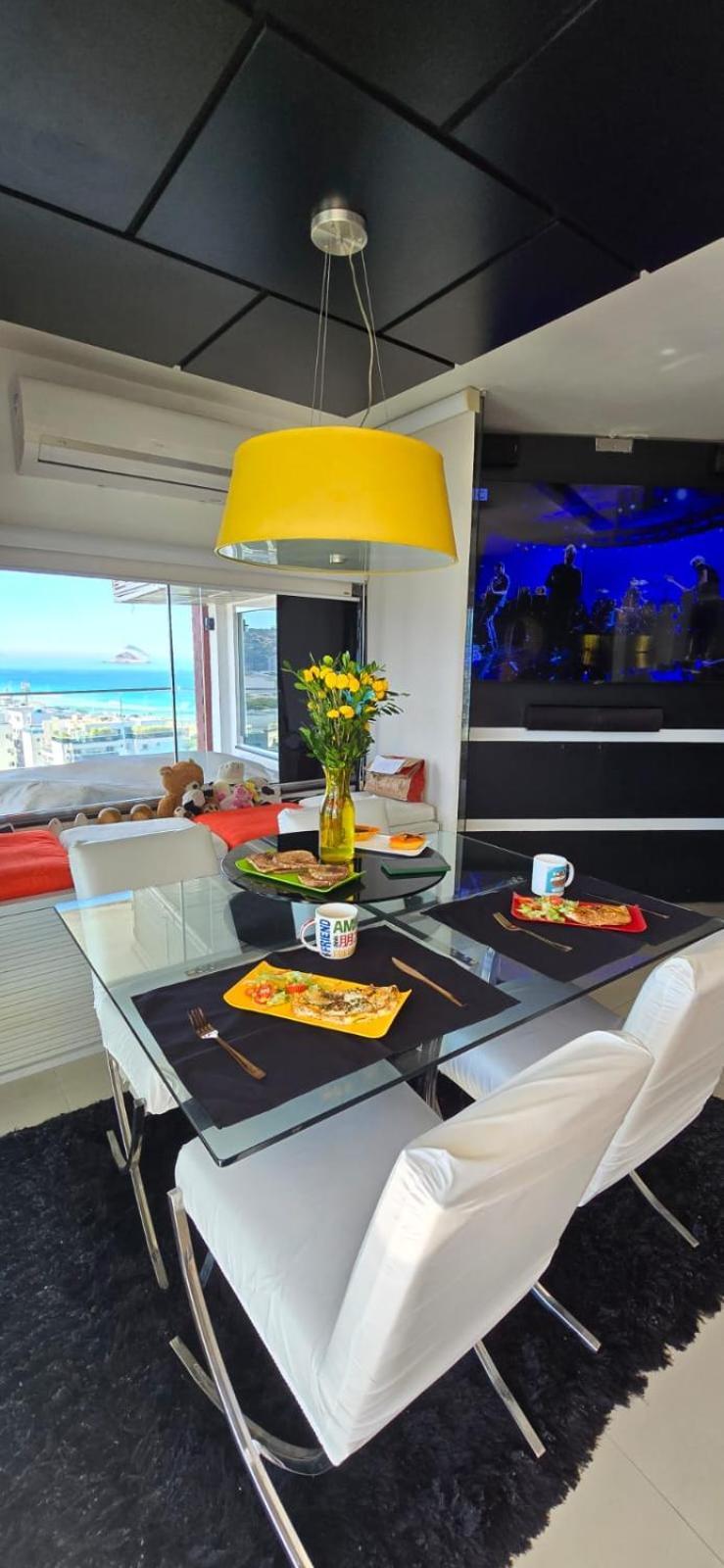 Beira Mar Vista E Montanha Apartment