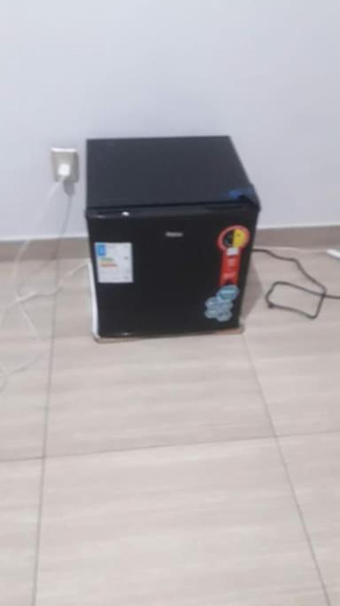 Apartamento Quarto Em Copacabana, 1 Quadra Da Praia *