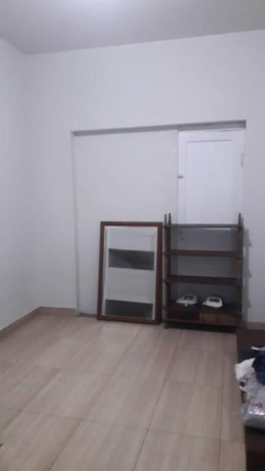 Quarto Em Copacabana, 1 Quadra Da Praia Apartamento *