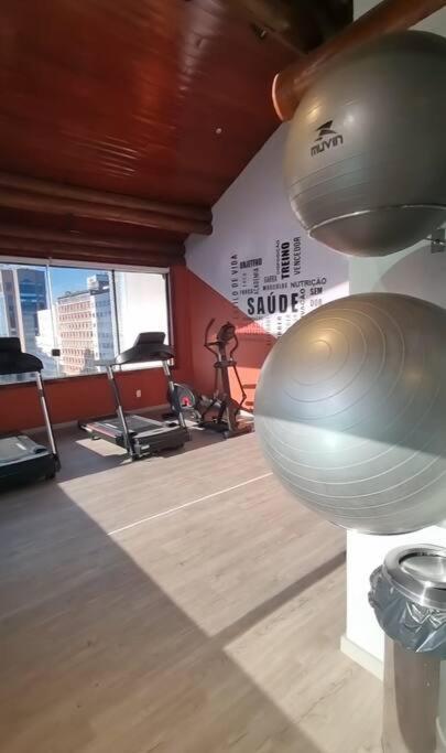Estudio Moderno No Coracao Do