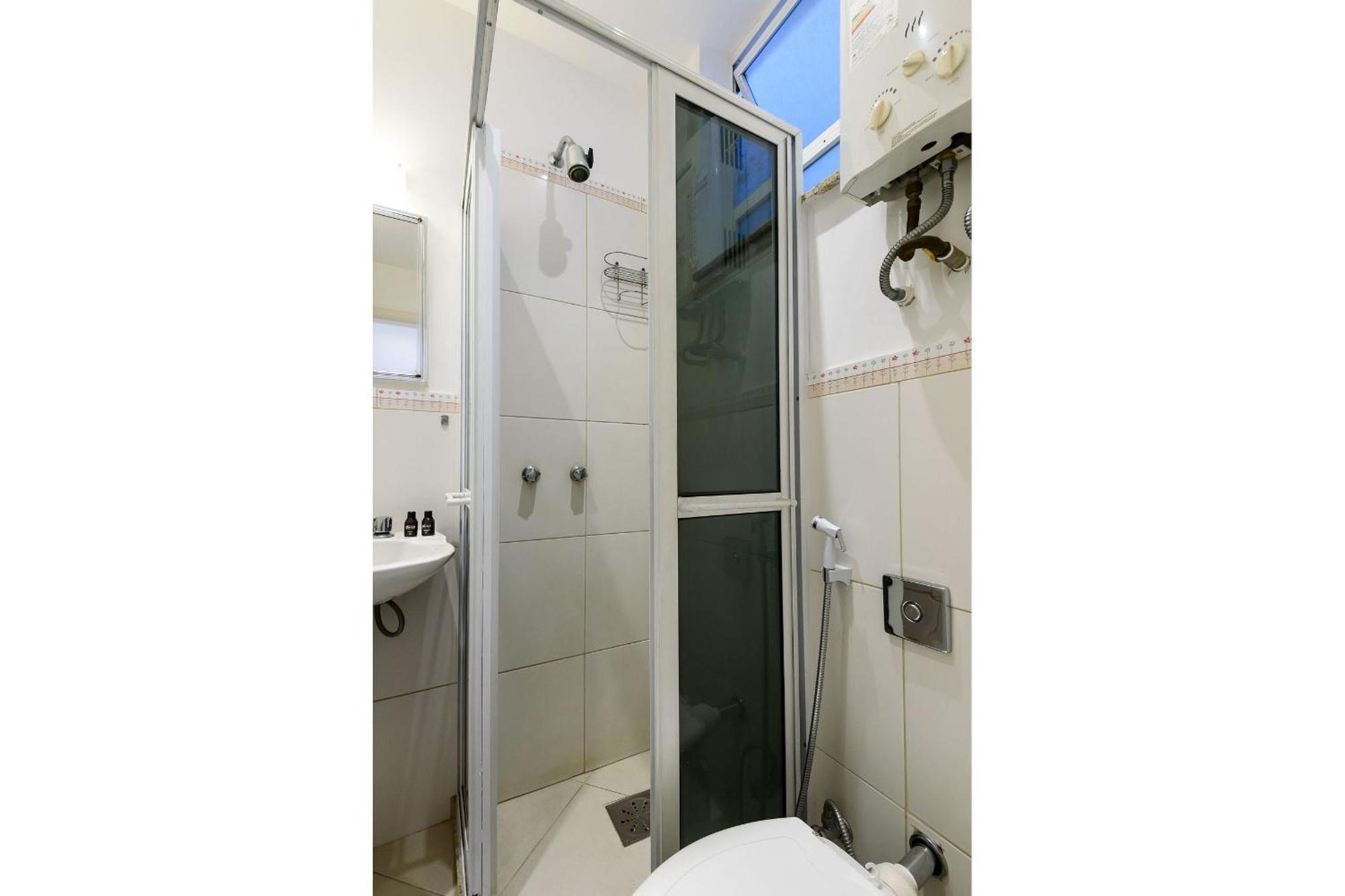 Apartamento 1quarto Em Copacabana A 400m Da Praia |br 194/1104 *