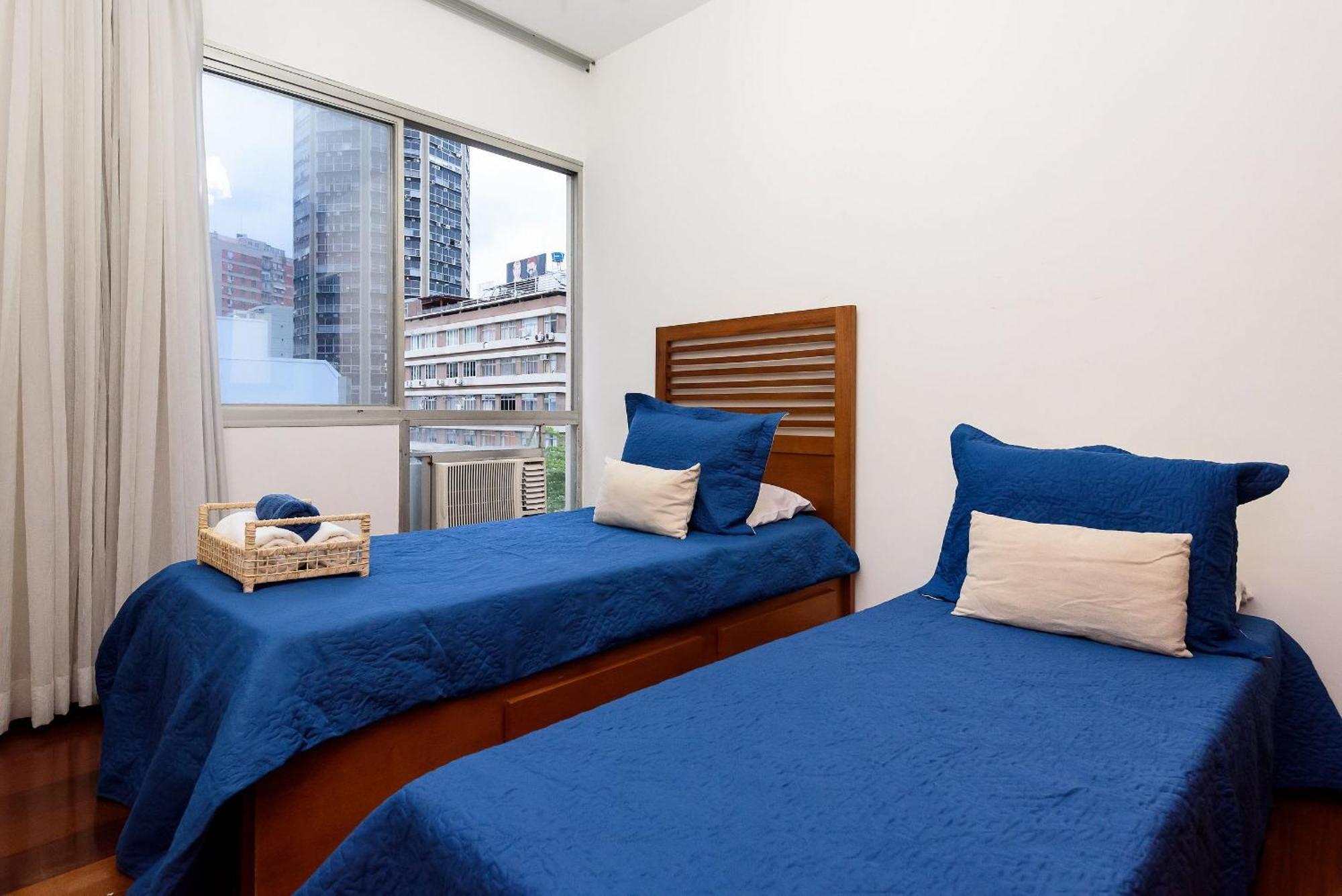 Apto Antigo No Leblon P/ 7 Pessoas | Gsm 300/701 Apartamento *