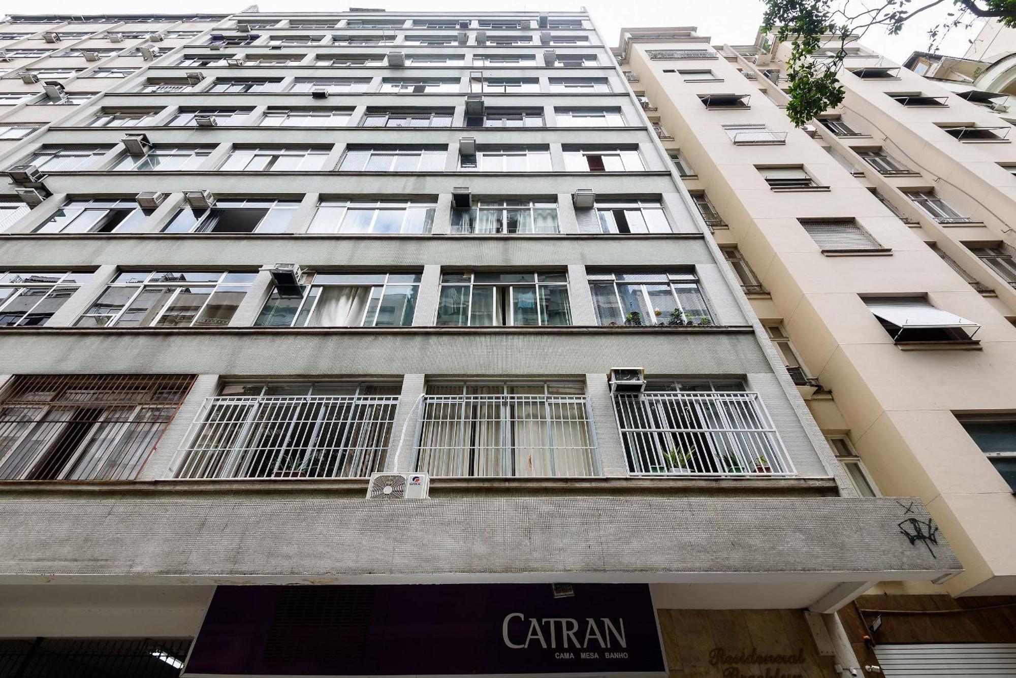 Apartamento 1 A 200m Da De Copacabana | Sc 86/712