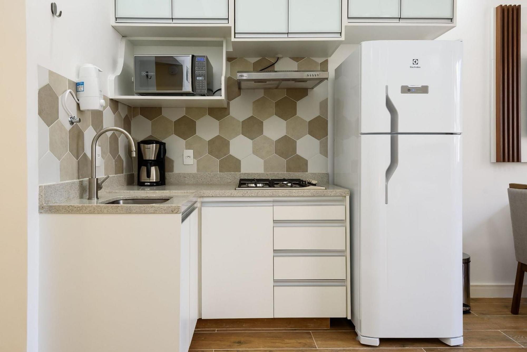 Apartamento Omar Do Rio - Sqc 143/1320: Moderno Com Vista P/ Cristo Redentor, Smart Tv, Internet 250mbps, A 230m Do Metrô Siqueira Campos E 10 Minutos Da De Copacabana Rio de Janeiro