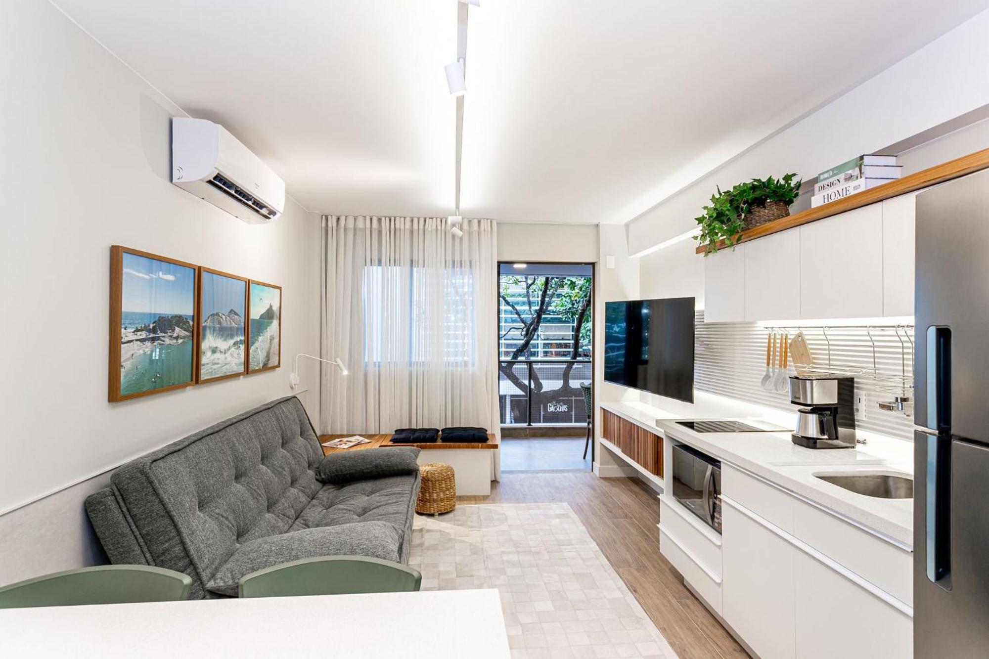 Quarto&sala A 170m Da De Ipanema | Fa 49/302