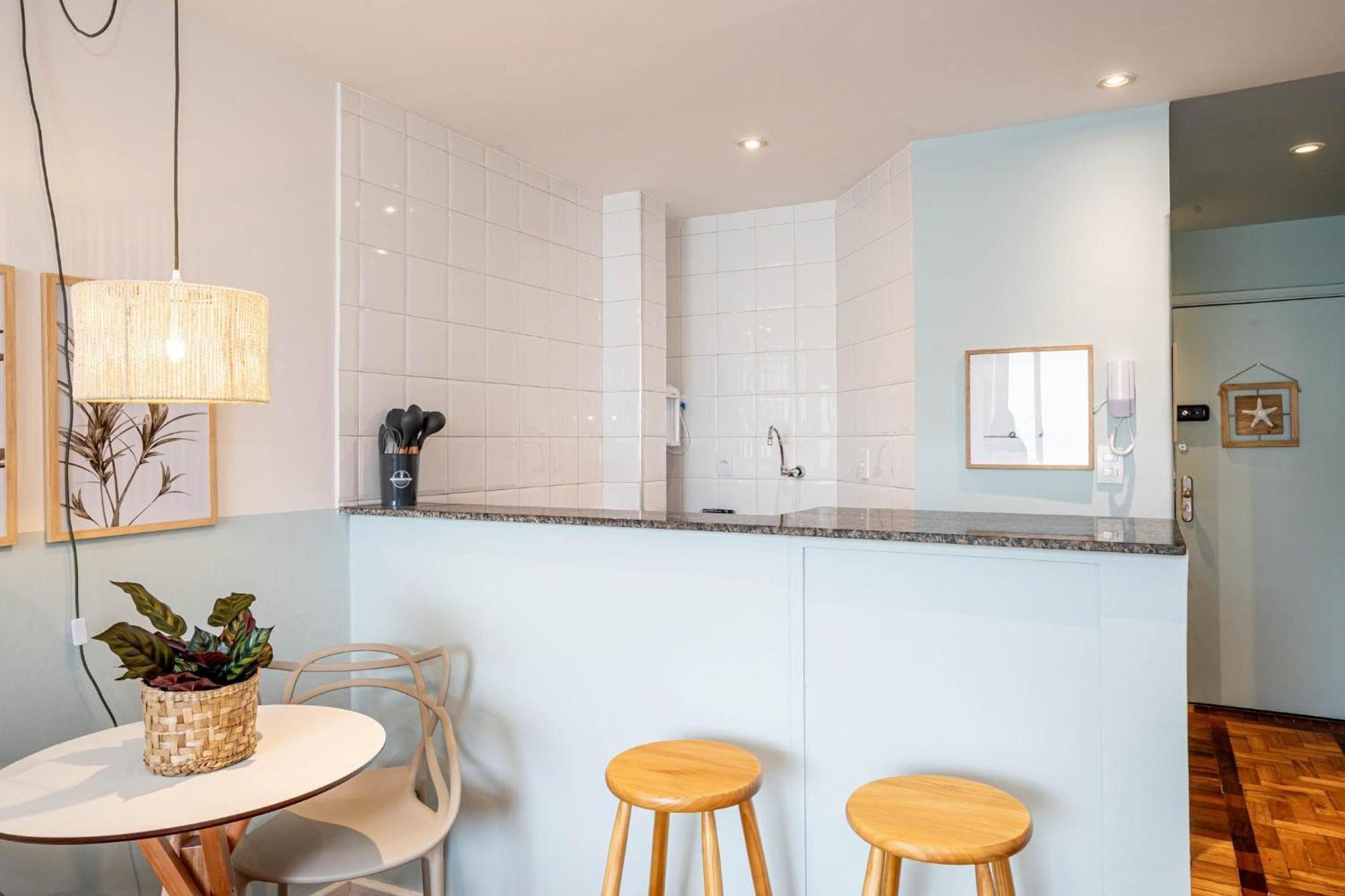 A 200m Da De Copacabana | Fm144/1006 Apartamento *