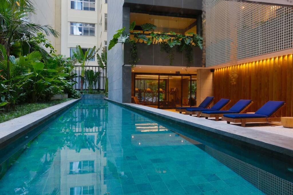Azure Sea & Luxury Apartment