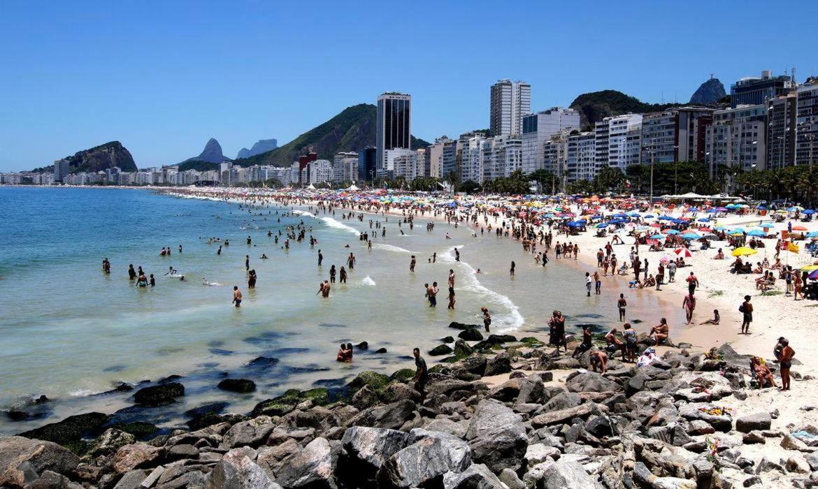 Com Bar Av Copacabana 479 Ap 201
