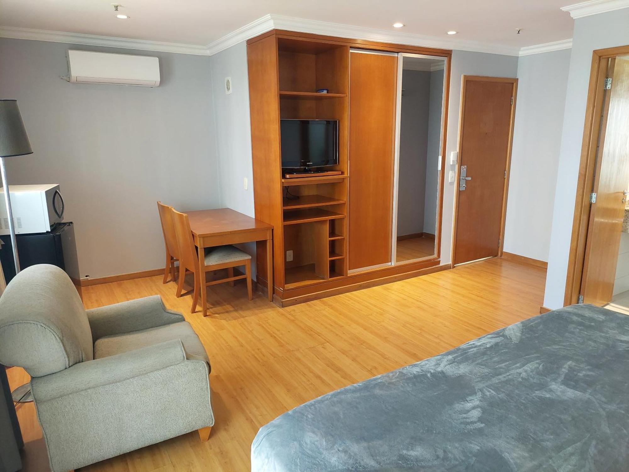 Flat Barra First Apartment