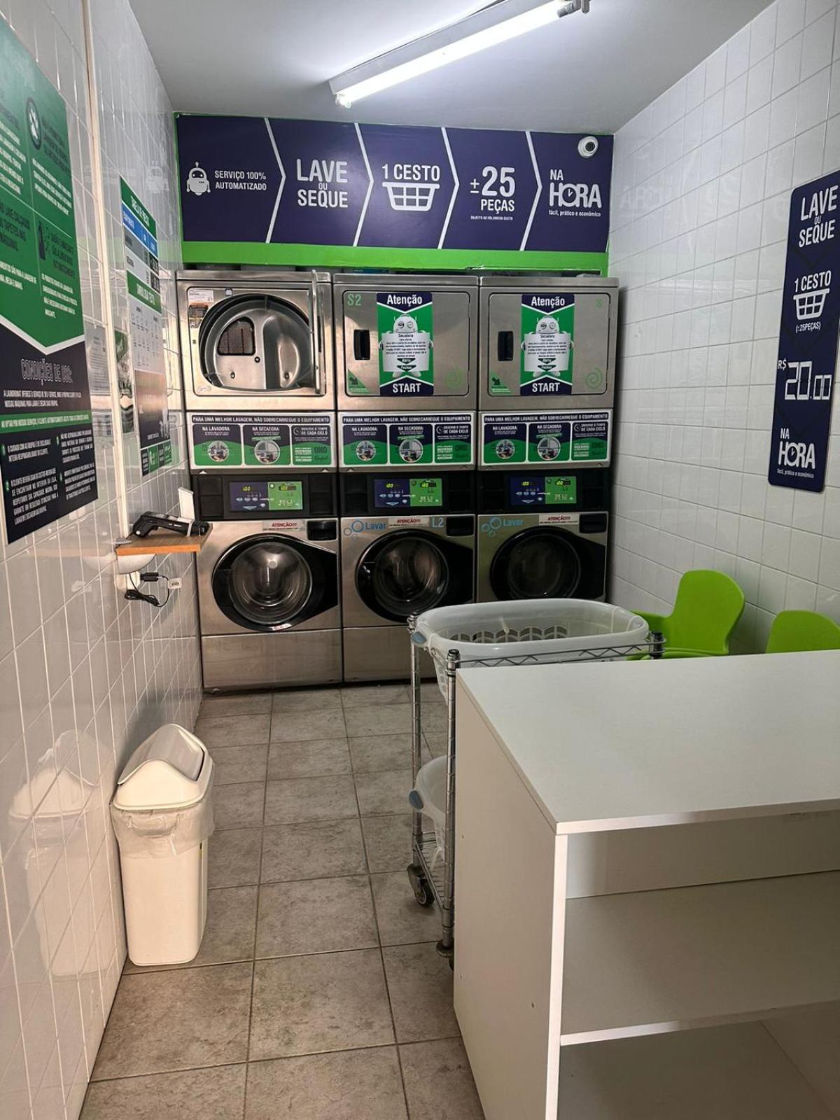 Barra Da Tijuca - 508 - De Frente Para Maravilhosa Piscina - Estacionamento Gratuito - Academia Comphania Atletica - Balsa Para Praia Gratis - Microondas - Geladeira Grande - Recepcao 24Horas - Wi-Fi - Com Pia Apartment