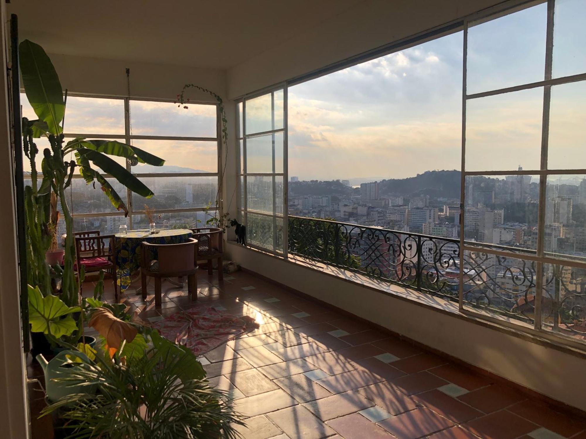 Quarto Com Varanda No Paraiso