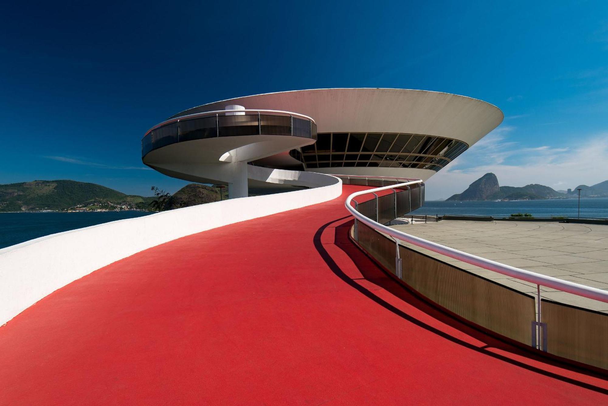 Copacabana Light - Conforto + 1 Ticket Ou Transfer Rio de Janeiro
