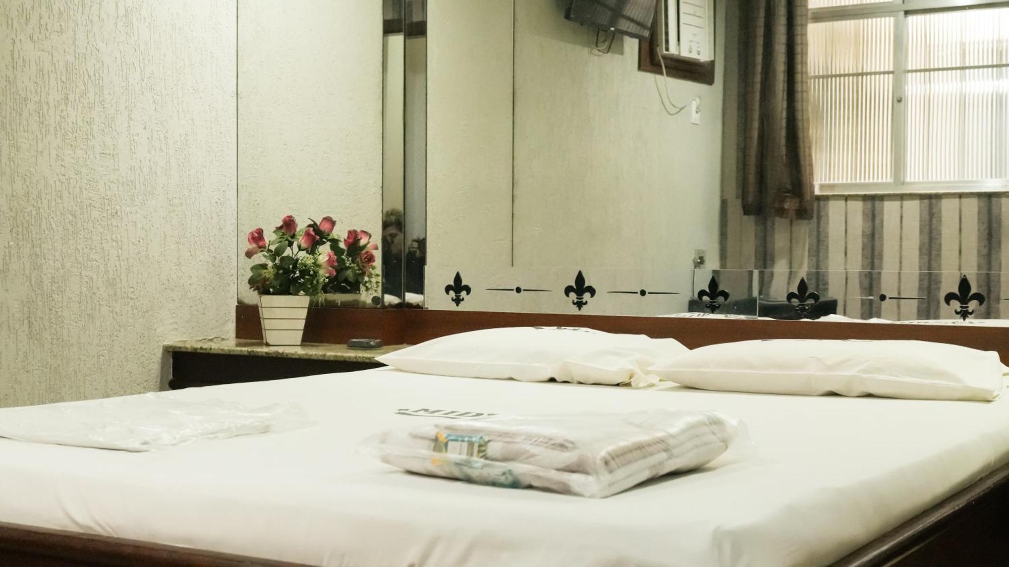 Motel para Casais Midway (adults Only)