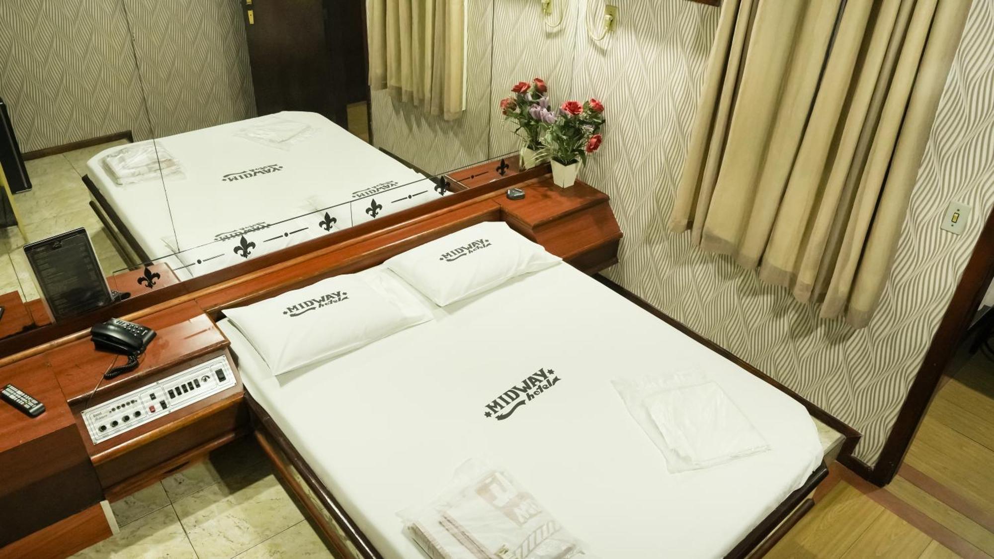 Motel para Casais Midway (adults Only)