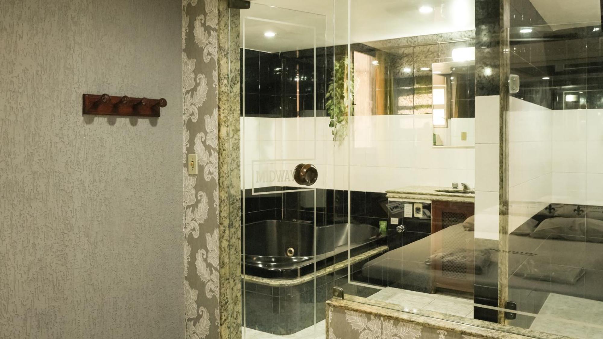 Midway (adults Only) Motel para Casais