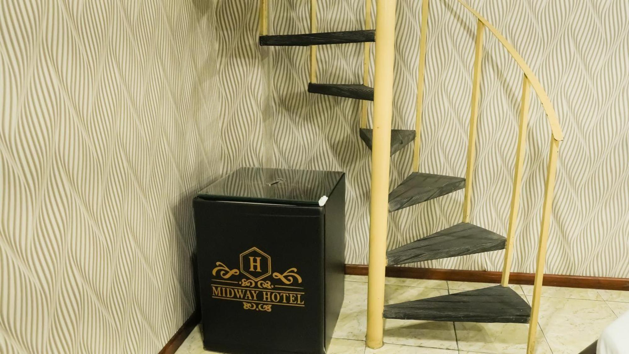 Midway (adults Only) Motel para Casais 2*