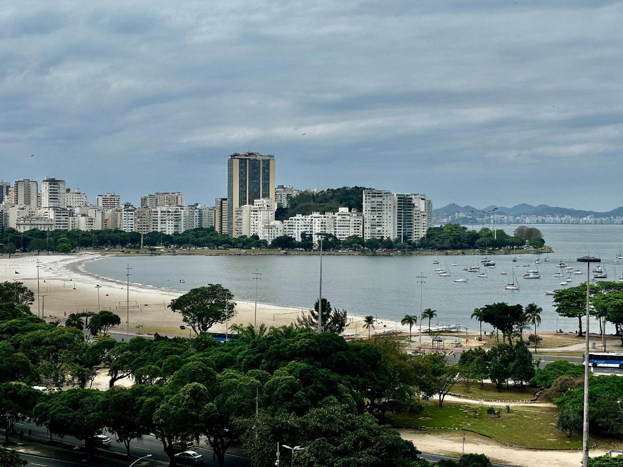 De Botafogo 460 Apartment *