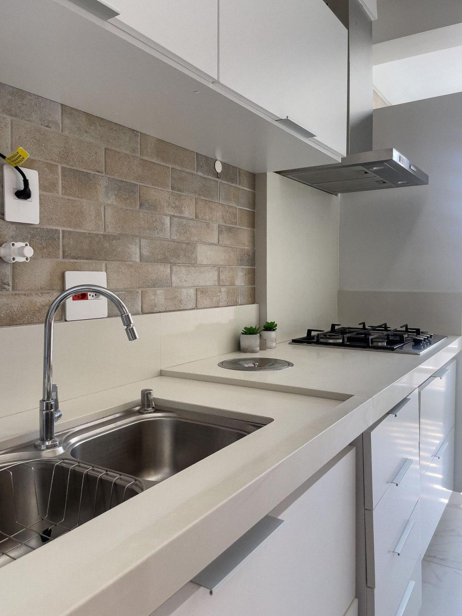 Apartamento Duas Suítes Na Segunda Quadra Da