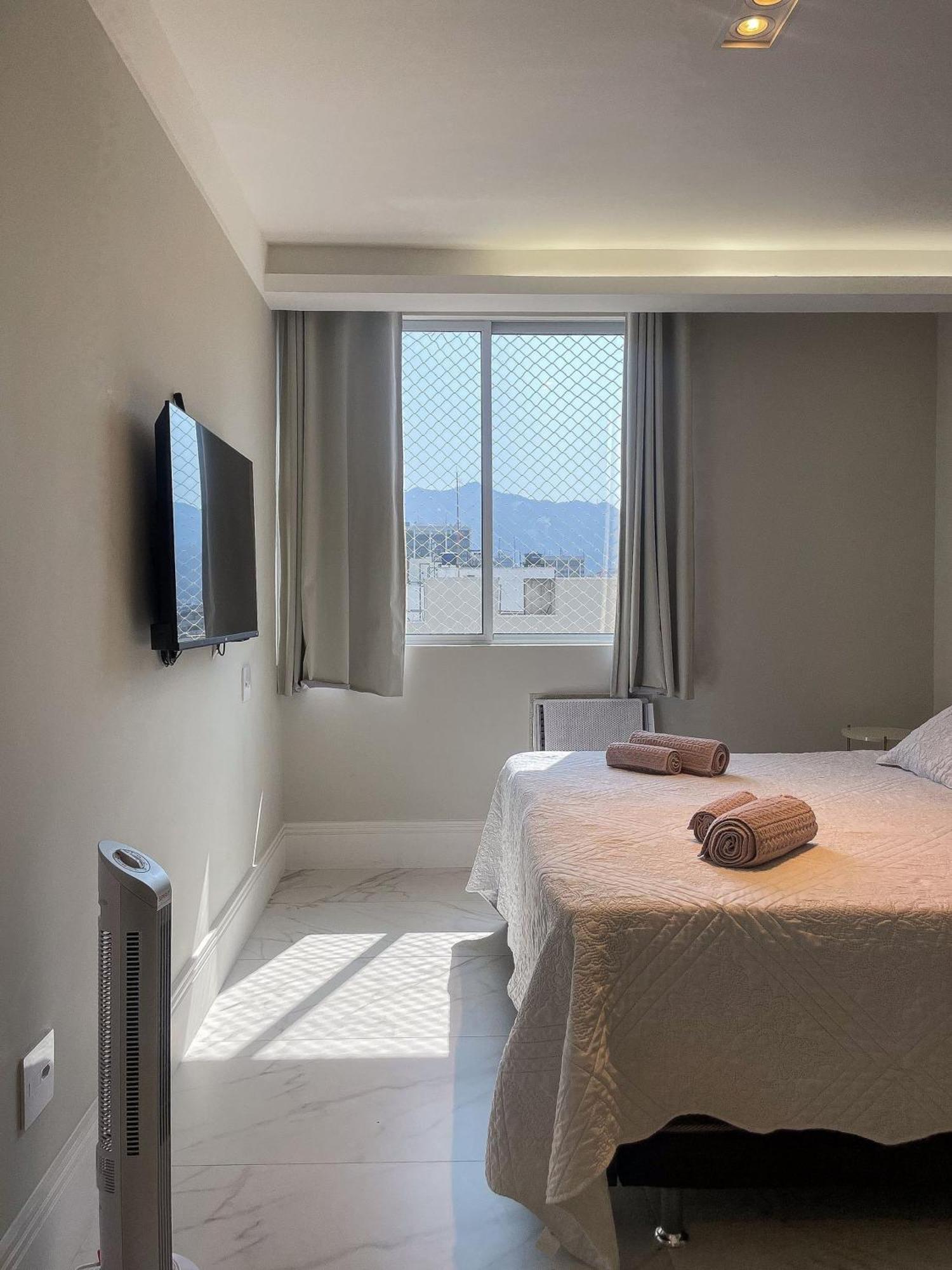 Apartamento Duas Suítes Na Segunda Quadra Da *