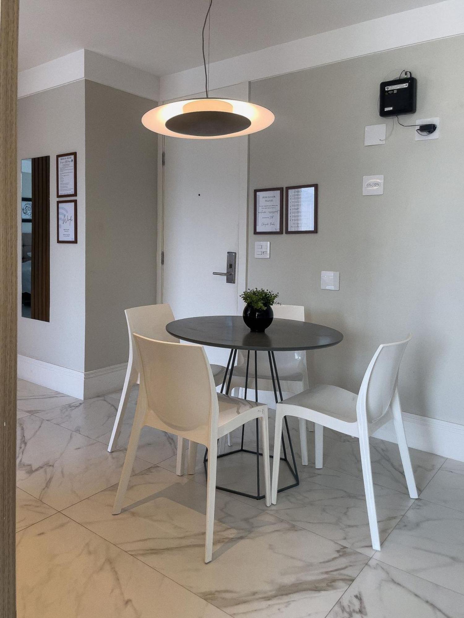 Duas Suítes Na Segunda Quadra Da Apartamento
