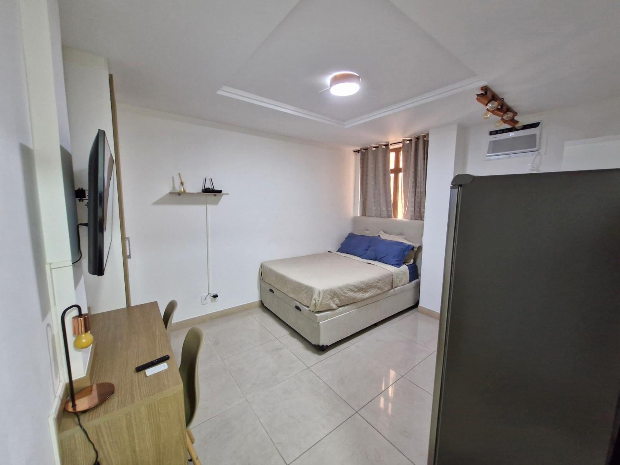 Estudio Moderno No Coracao Do *