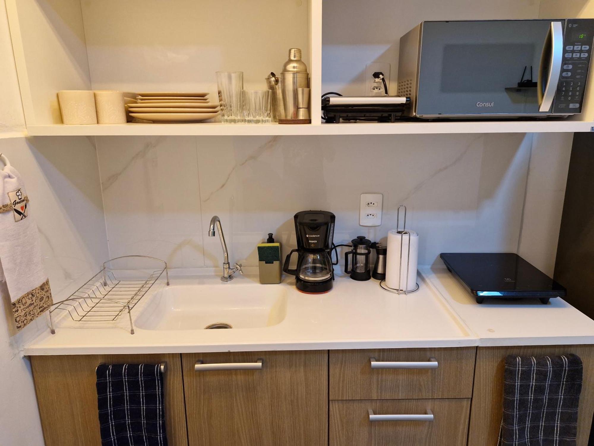 Estudio Moderno No Coracao Do Apartment