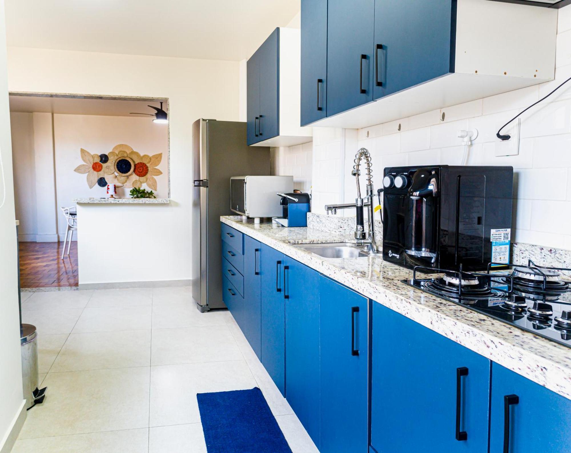 03 Quartos , Todo Reformado, No Posto 6 De Copacabana Enorme, 6 Camas, Ao Lado De Arpoador E Ipanema , Climatizado , Wifi E 3 Smart Tv, Pauloangerami Rp144 *