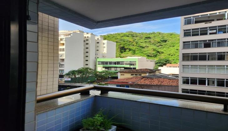 Bom De Fica Aqui Em Copacabana