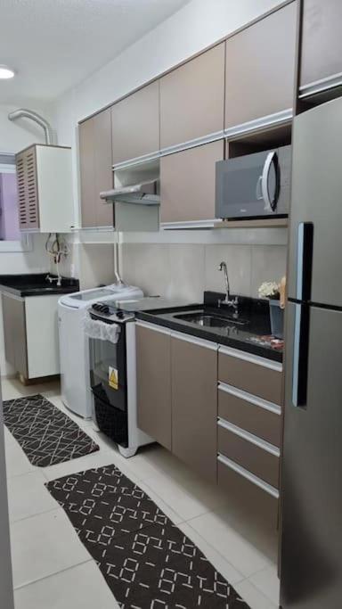 Apartamento 10min,ufrj,cefan,marianha,unisuam,aeroporto
