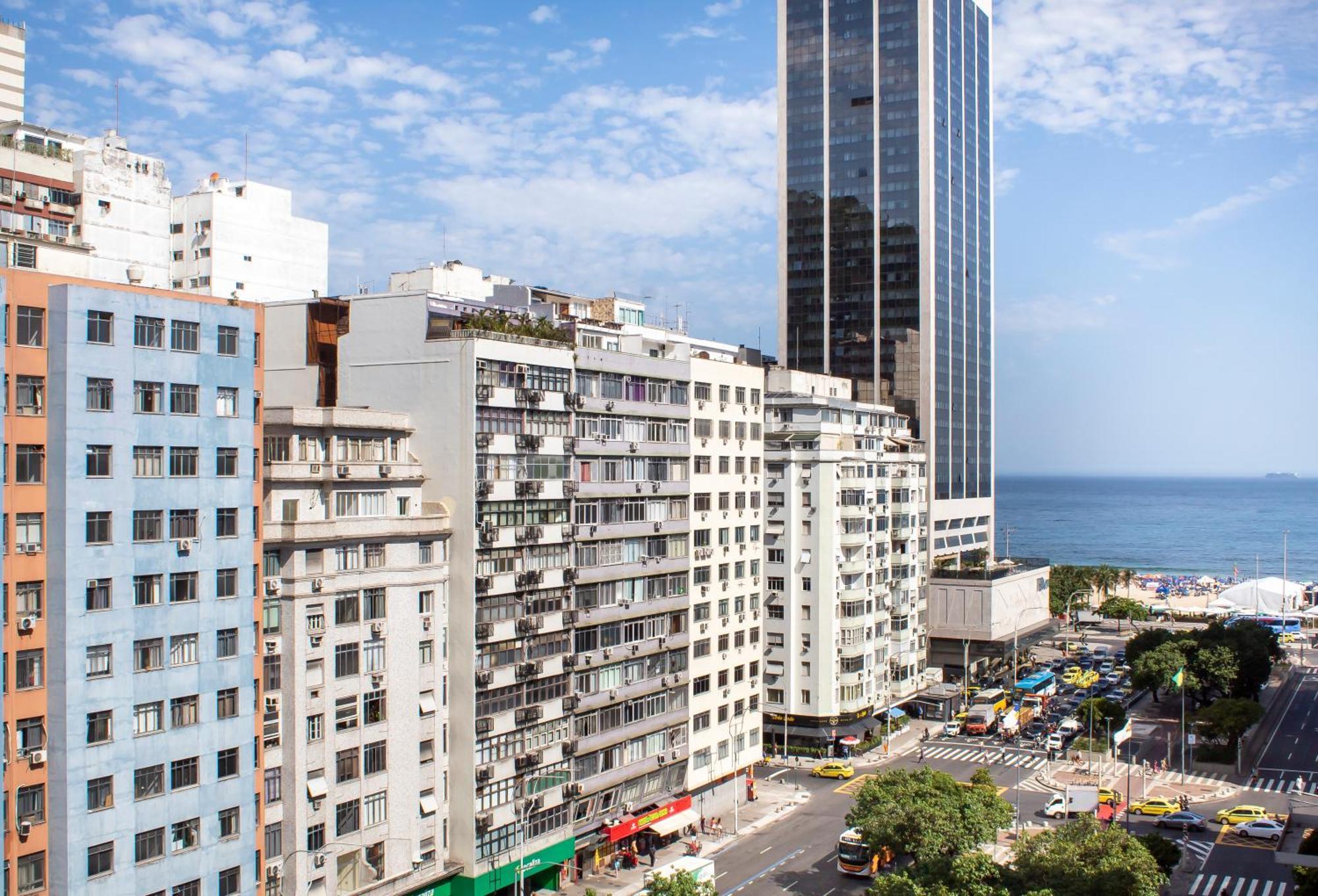 Completo Na De Copacabana 02 Quartos Com Vista Lateral Mar Em Andar Alto, Ar, Wifi , Netflix, Pauloangerami Rmvc18 Apartamento