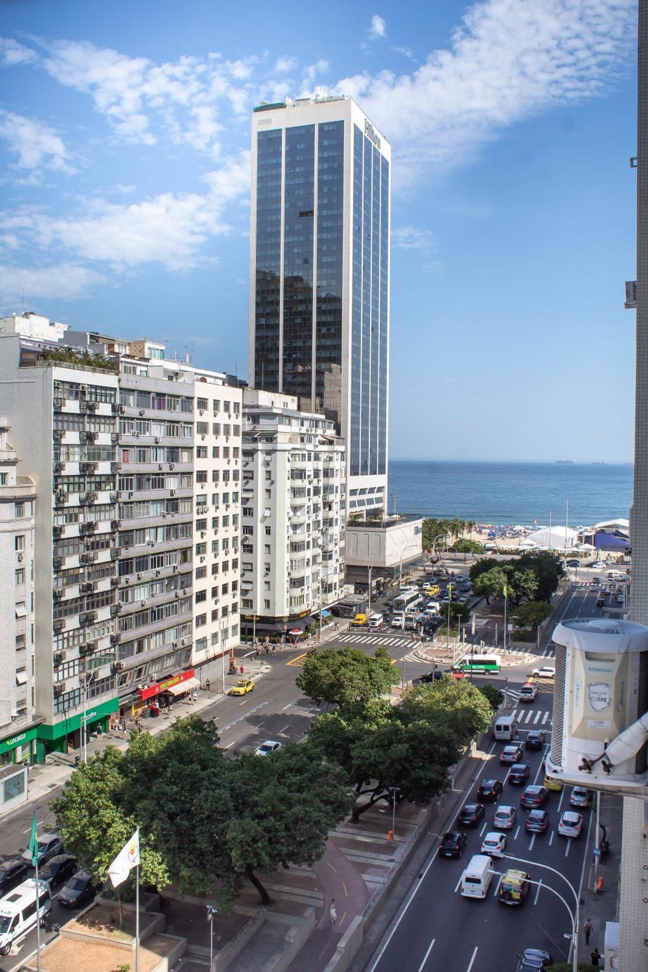 Completo Na De Copacabana 02 Quartos Com Vista Lateral Mar Em Andar Alto, Ar, Wifi , Netflix, Pauloangerami Rmvc18