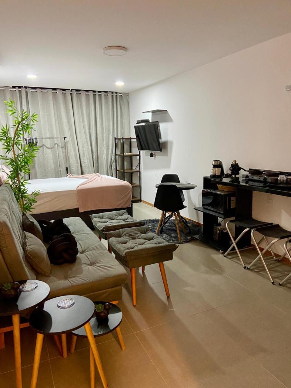 Centro/lapa-rj Rua Sen. Dantas N.°80 Apartamento *