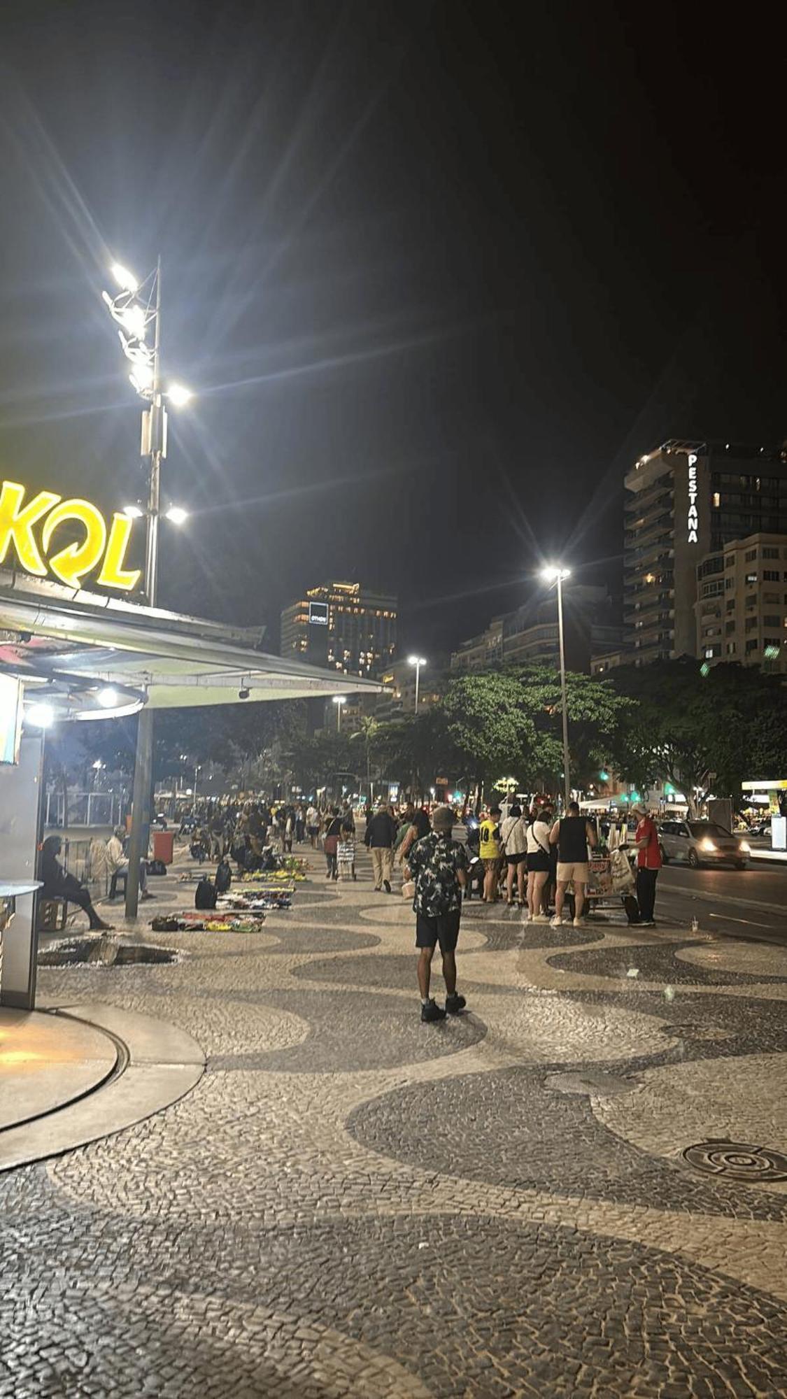 Bom De Fica Aqui Em Copacabana Apartamento