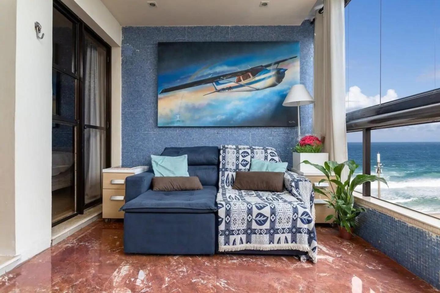 Lindo Ap Frente Ao Mar Da Barra! Apartment