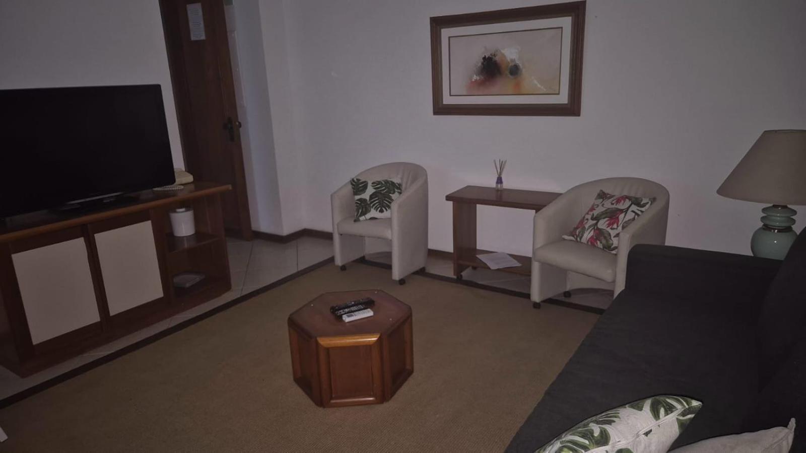 Tiffanys Ipanema Flats Aparthotel