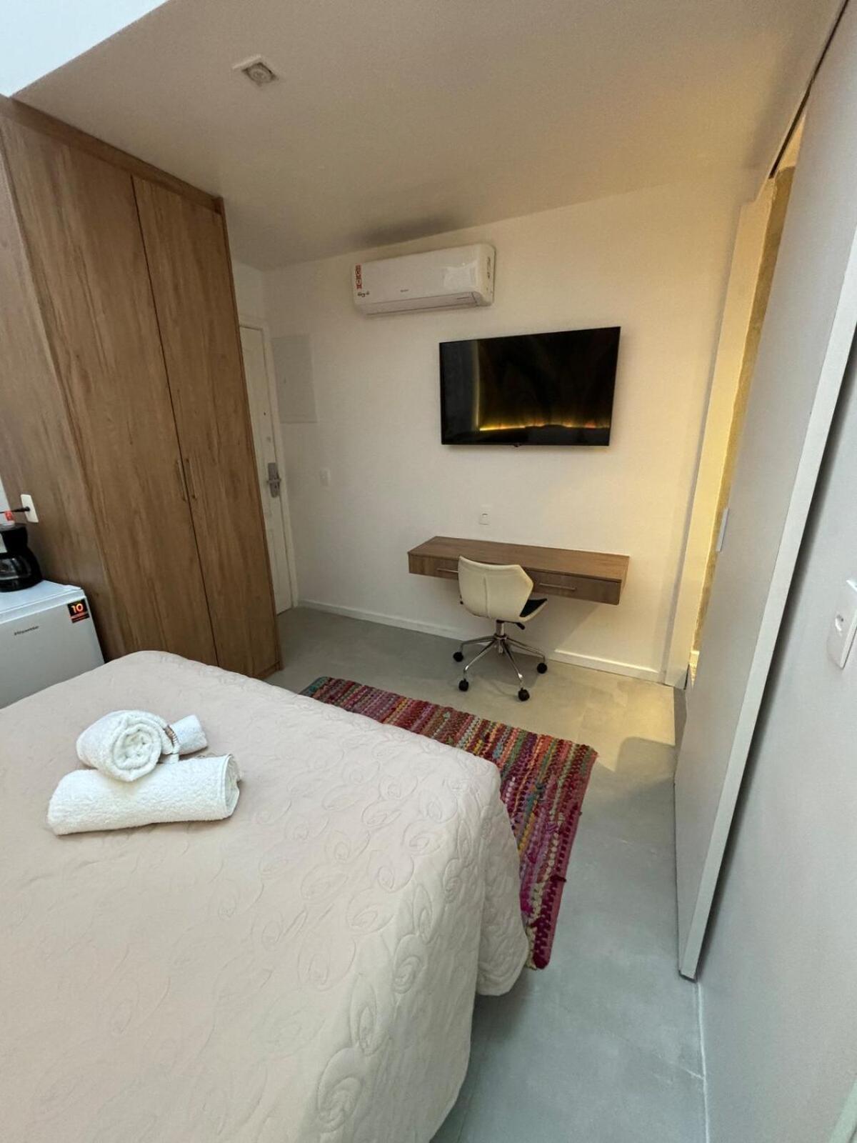 Charming Just 2 Blocks From Copacbana Apartment