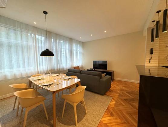 Apartamento Ipanema Posto 9 Espacoso E Reformado