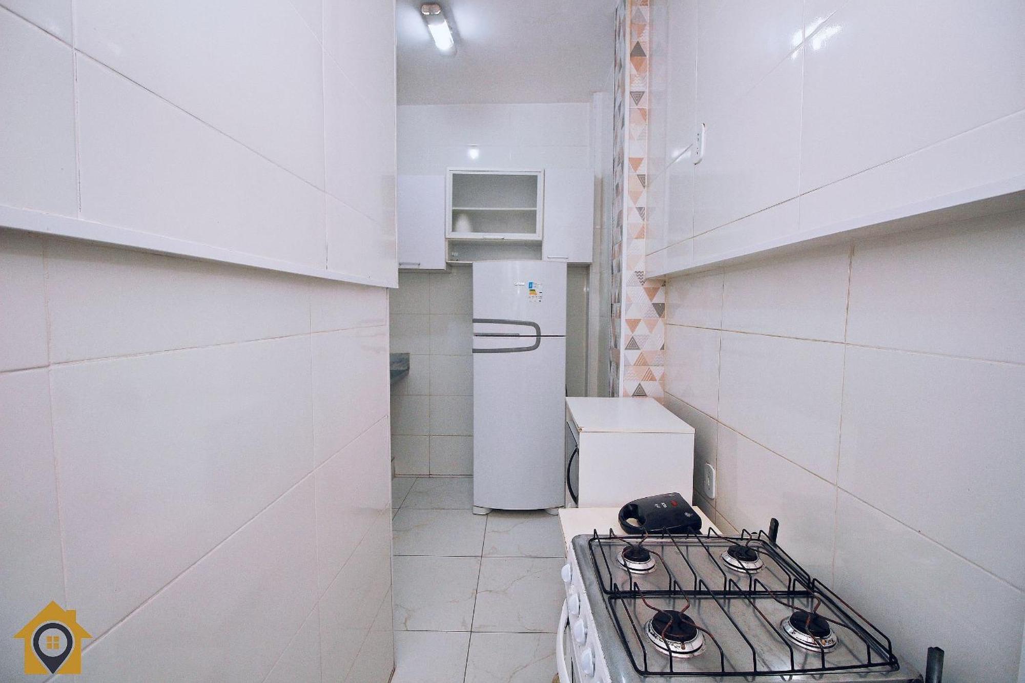 Apartamento Apto Com Varanda Em Localizacao Privilegiada *