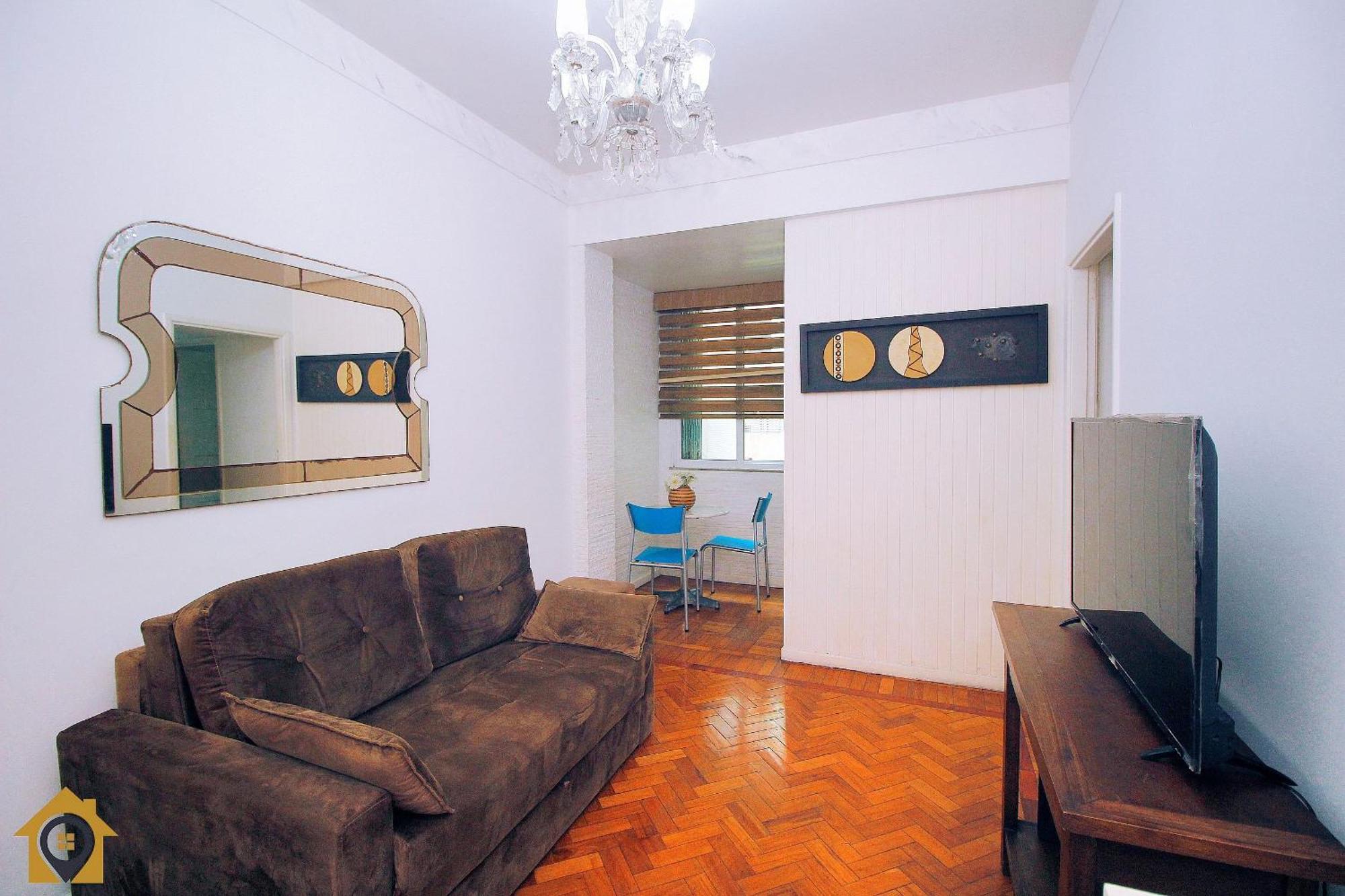 Apto Com Varanda Em Localizacao Privilegiada Apartamento