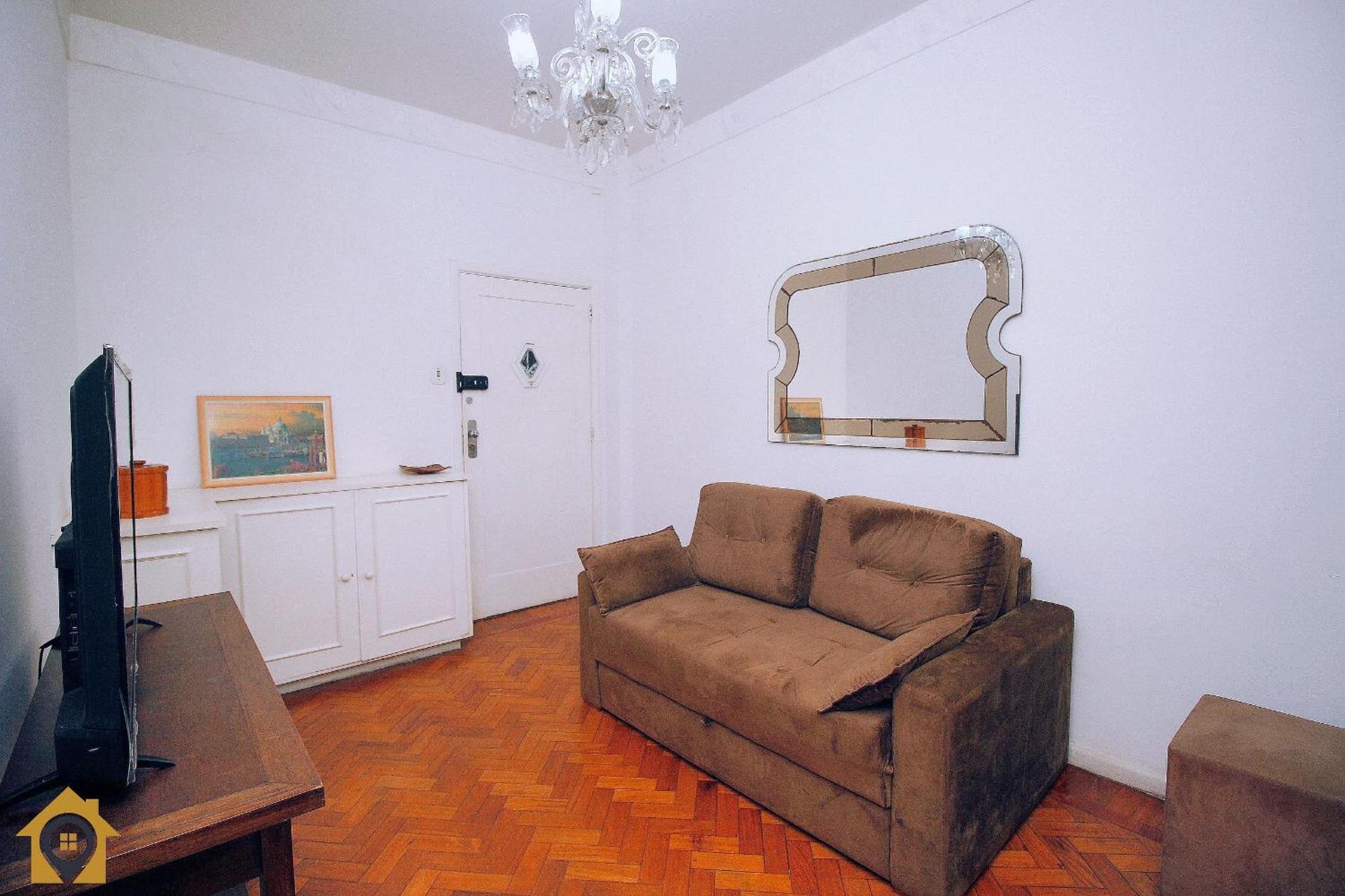 Apto Com Varanda Em Localizacao Privilegiada Apartamento *
