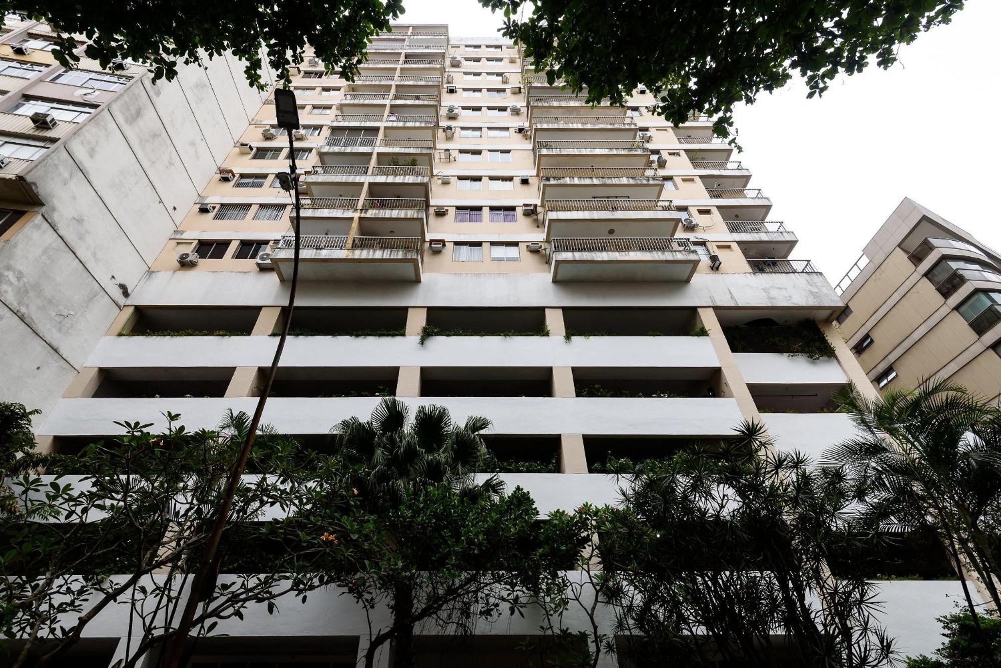 2 Quartos Com Garagem Em Copacabana | Gb 429/707 Apartamento *