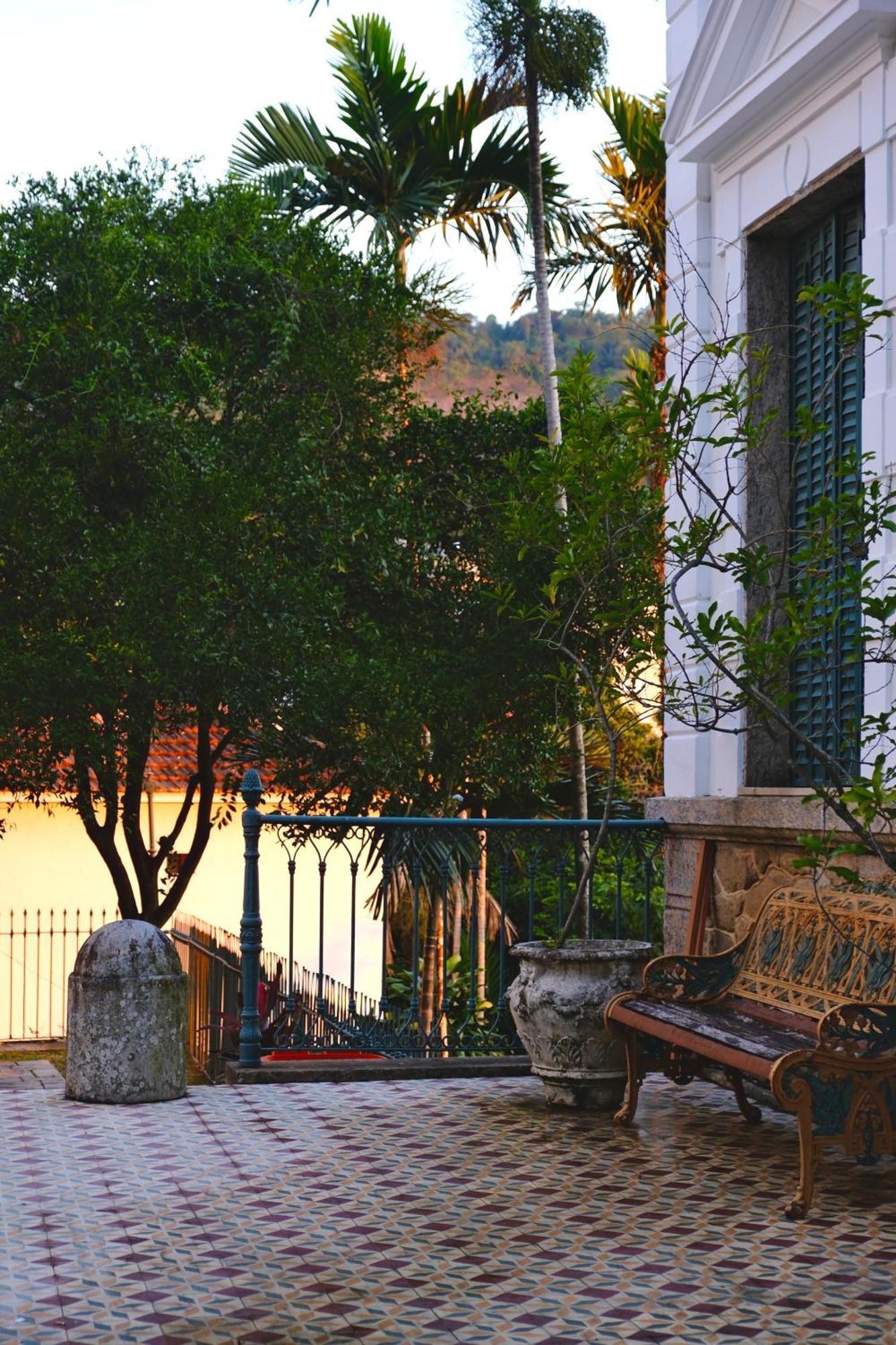 Albergue Castelo Dos Tucanos Host *