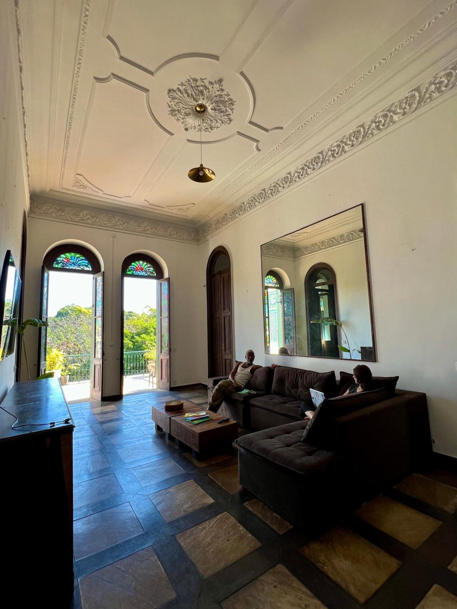 Castelo Dos Tucanos Host * Rio de Janeiro