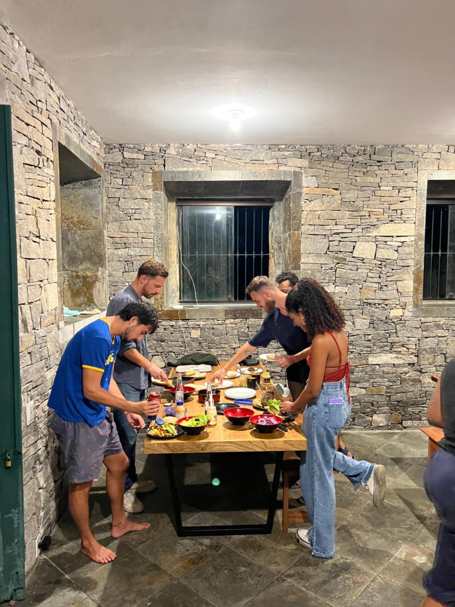 Castelo Dos Tucanos Host Albergue