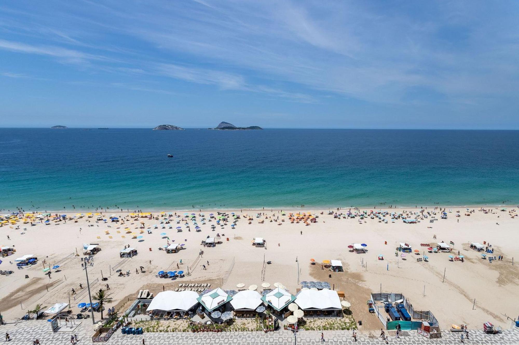 Moderno Em Prédio à Beira-mar Na De Ipanema * Rio de Janeiro