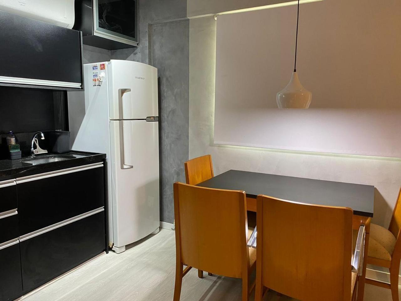 Excelente Flat 3 Pessoas Completo Com Cozinha *