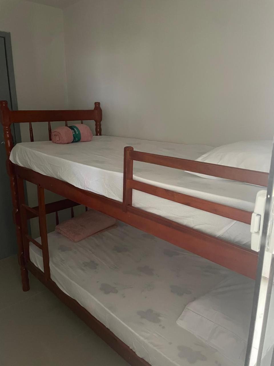 Kriok Vidigal Rj Albergue *