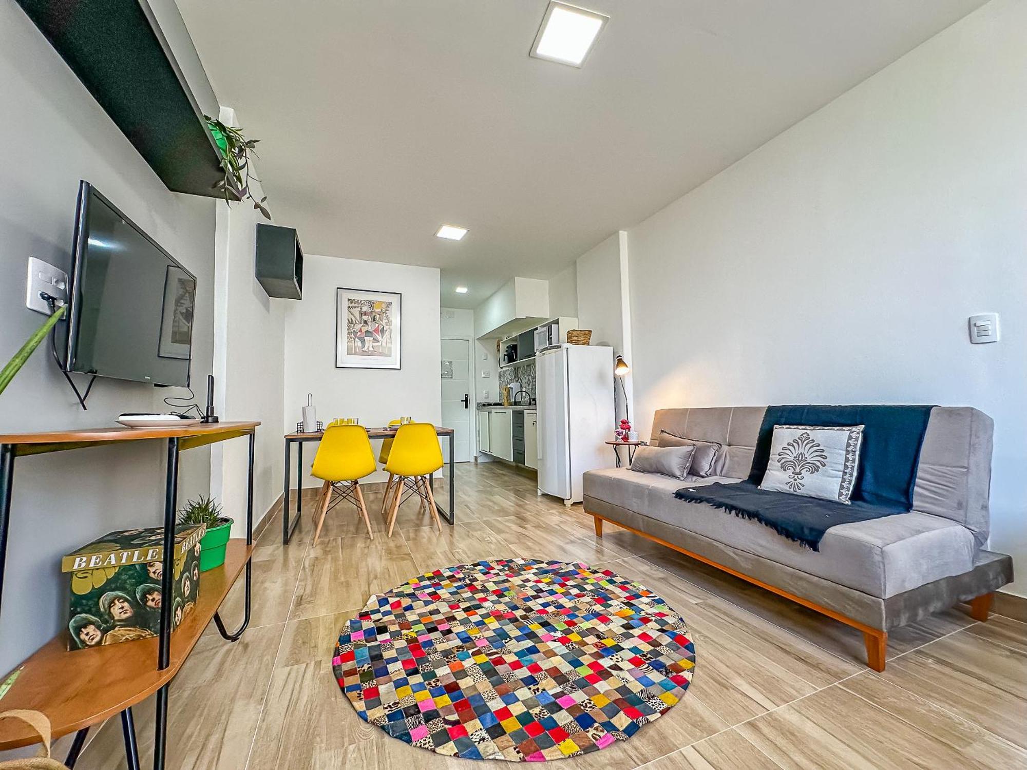 Confortavel Colado Metro Uruguaiana Apartment